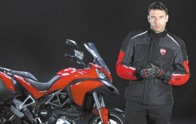 帶安全氣囊(nang)的騎行服(圖)